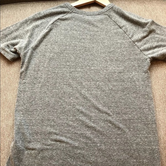 Lauren Moshi Suki Tee PEACE Size Small - Picture 4 of 5